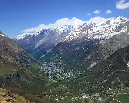 20190530-13h58m42s-P1110528-V3c Zermatt en dessous