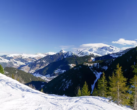 20220129-10h19m45s-20220129-10h19m45s-P1110578-V3-V3 Le mont blanc se cache encore.