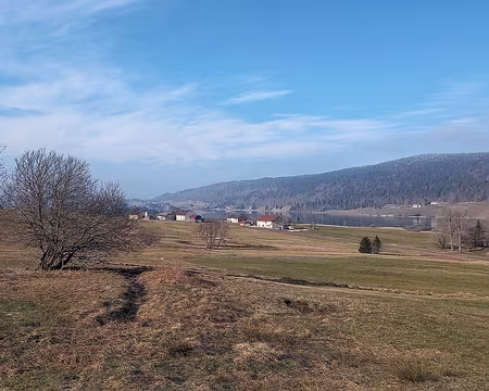 039 J4- Départ au dessus du lac des Rousses, dans un air printanier.