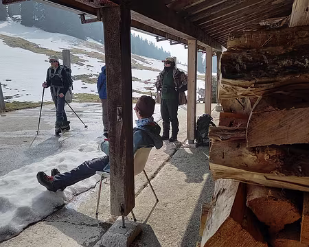 064 Pause aux Coppettes, avant le retour aux Tuffes et le départ.