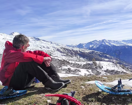 20230219-13h59m08s-IMG_20230219_135907-V3 des bottes et des raquettes