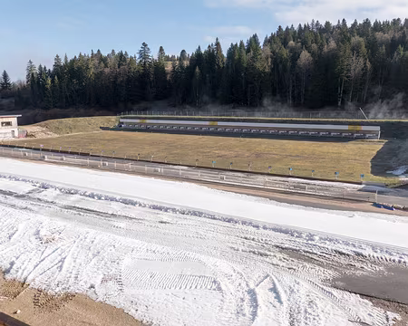 20230320-08h42m43s-XLA03636-V3 Stade de biathlon.