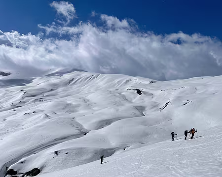 2024-03-23_09h58m43s_24-RQ13-BENOIT Sur la crête de montée