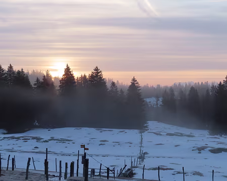 IMG_6410 vendredi, on quitte la cabane du Pralet, et son gardien du moment, Ambroise, vraiment très sympathique et aux petits soins avec nous.