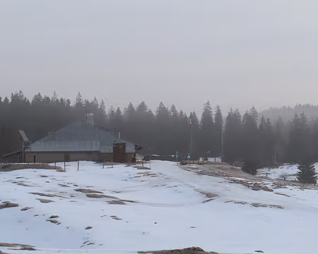 IMG_6413 vendredi, on quitte la cabane du Pralet, et son gardien du moment, Ambroise, vraiment très sympathique et aux petits soins avec nous.