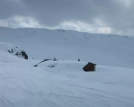 2026-03-21_16h26m43s_26-RQ09_J1-FREDERIC Arrivée au refuge de l'Étendard.