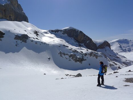 2012-03 Haut Aragon Jean-Charles R., Céline F., René B., Emmanuel M, détail sortie