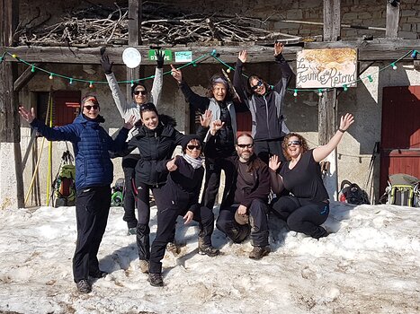 2022-03 Plateau du Retord Chantal, Sylvaine, Clara, détail sortie