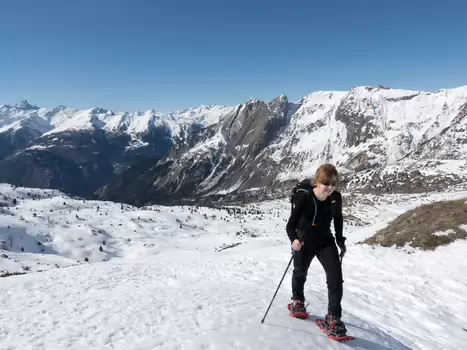 2023-02 Maurienne 2 Béatrice E, Coralie C, Xavier L, détail sortie