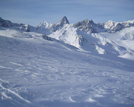 005 le massif du Mont Blanc depuis la fenêtre d'en haut