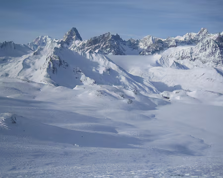 008 le massif du Mont Blanc depuis la fenêtre d'en haut