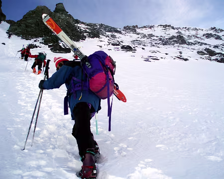 04z2378 Heureusement, il y a de bonnes traces