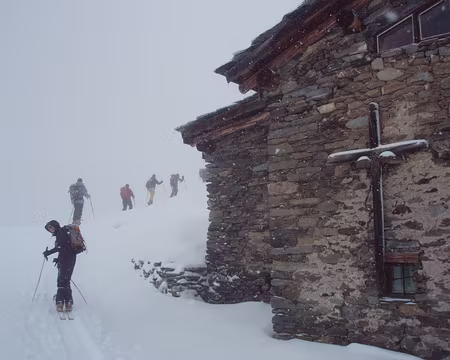 03 nous montons de chalet en chalet