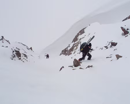 16 on monte le couloir du col du Wildgratscharta