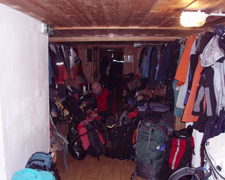 34 au troisème étage de la Franz Seen Hütte, les places sont chères...