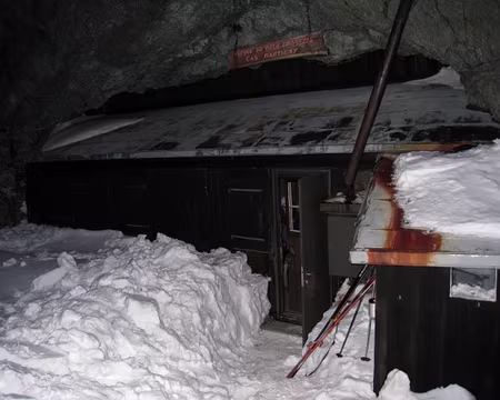 2009-01-11_02 Depart du refuge du Vieux Emosson. 11 janvier 2009