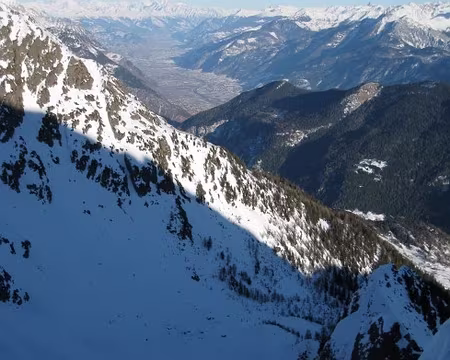 2009-01-12_32 Dans la descente du couloir NE de Bel Oiseau, 12 janvier 2009