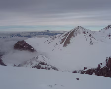 08.jpg vue sur la tete de vallon pierra degarnie, en arriere plan le vercors