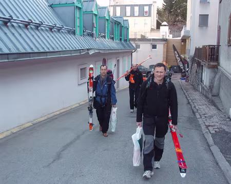 001 1er jour, de bon matin, depart de bareges, isabelle, emmanuel, denis, nicolas et mael