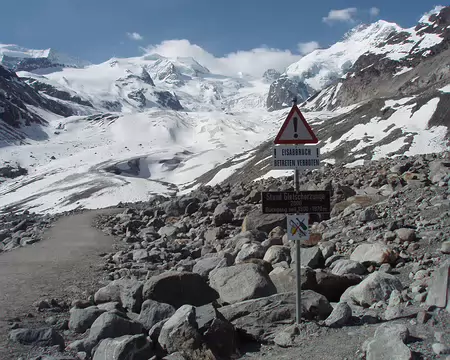 03 le glacier a recule de 1870m depuis 1900!