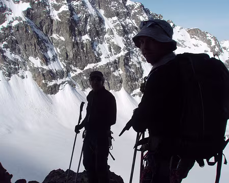 40 en arriere plan, le Piz Tschierva et le glacier du Misaun qui nous tend les bras
