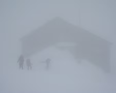 2009-05-05_19 Tierberglihütte