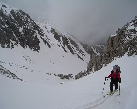2010-03-24_15 Arrivée au col sur l'arête NNE du Corvo