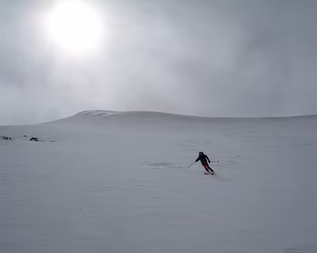 2010-03-25_25 Descente en face NE de l'Intermesoli