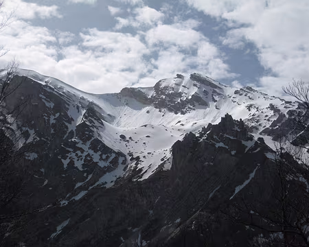 2010-03-25_34 Remontée à Prati di Tivo, face E de l'Intermesoli