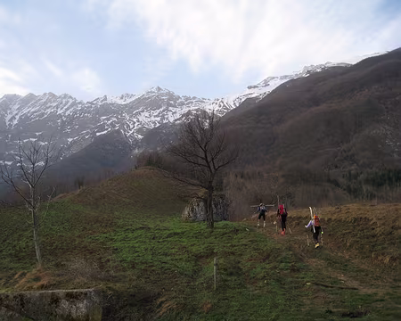 2010-03-26_02 Départ du lago di Pagliara, face N du Camicia