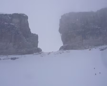 11 finalement, ca tient bien, bonne visibilite, on prend la direction de l'Espagne