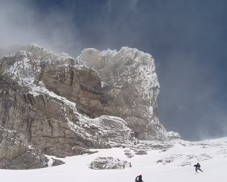 27 montee vers le col du Cylindre