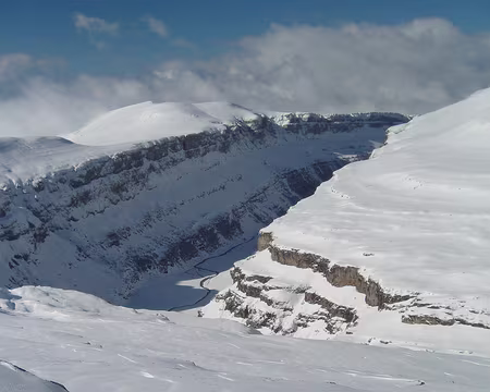 34 la meme, S., J. et G. dans le sillage