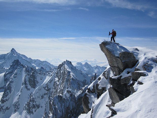 J5 - Albugna - Cima di Castello