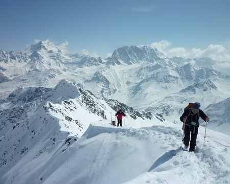 026 Arrivée au somet, Combin et Vélan en arrière plan
