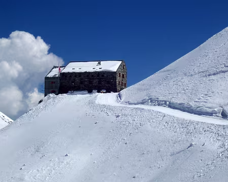 PXL020 Britanniahütte 3030m enfin ! -