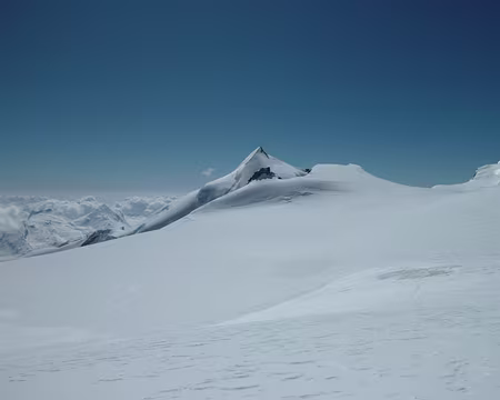 PXL027 Allalinhorn en montant à l'Alphubel