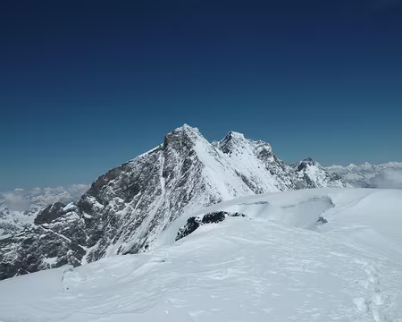 PXL032 Täschhorn et derrière Dom des Mischabel du sommet de l'Alphubel