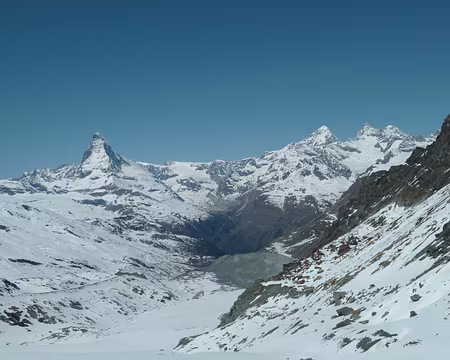 PXL068 Descente Adlergletscher - Cervin, Dent blanche, Obergabelhorn (je crois)