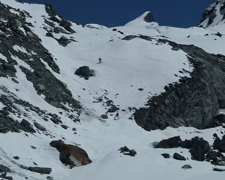 PXL069 Descente Adlergletscher, un passage technique