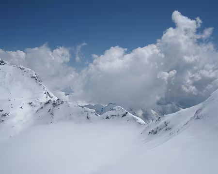 2010-05-23_29 Au sommet des Lauses Noires (3384 m), col de la Valette
