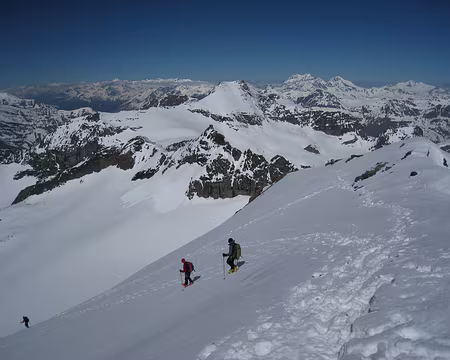 2010-05-24_22 Au sommet de la Grande Ciamarella (3676 m), l'Albaron