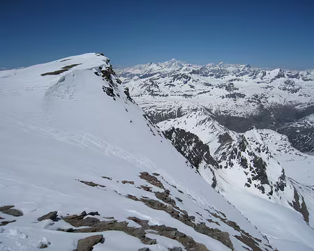 2010-05-24_30 A l'approche du sommet de l'Albaron