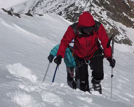 PXL103 Arrivée au sommet en crampons