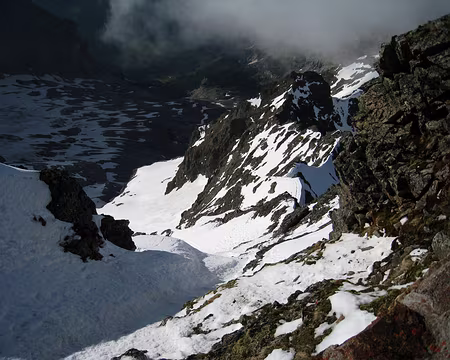 2010-06-04_23 Vue plongeante depuis la cabane Dossen (2663 m)