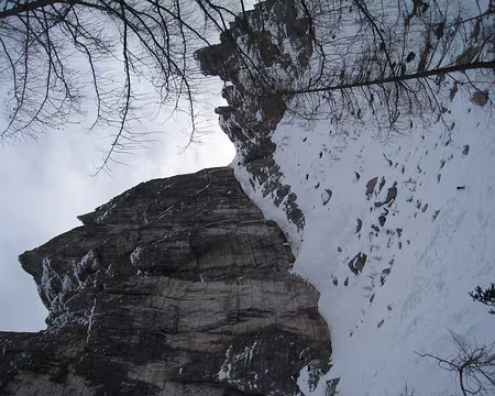 2011-01-26_18 Traversée en versant ouest de la Moiazza