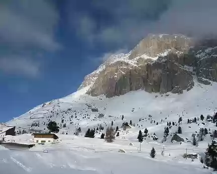 2011-01-28_13 Passo Falzarego (2105 m)