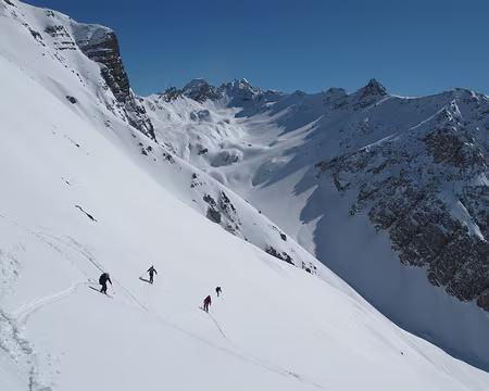 PXL062 Descente face àu Piz Laschadüra (3046 m)