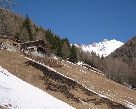 2011-03-05_03 Au dessus de Grumello, Valle di Scala