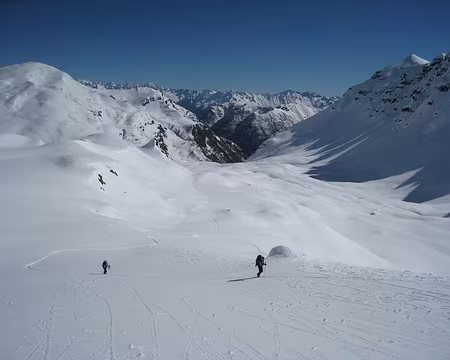 2011-03-06_21 Montée au Passo Sellerino